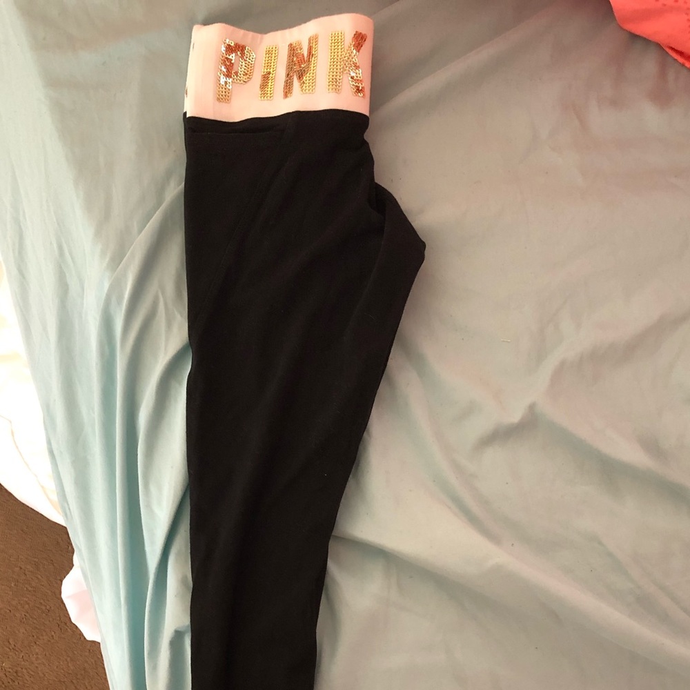 Victoria’s Secret PINK leggings
